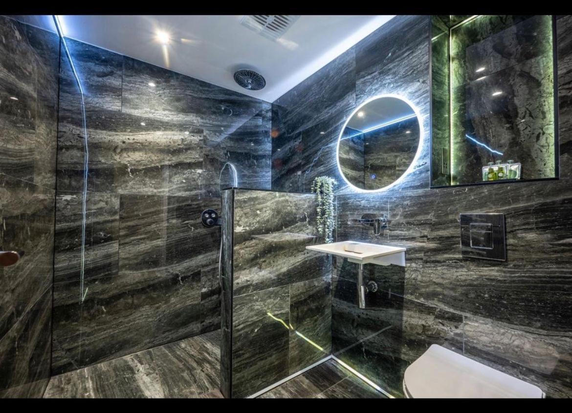 Royal Mile Apartment 2Bedroom Эдинбург Экстерьер фото
